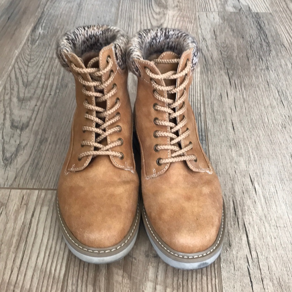 Sonoma boots